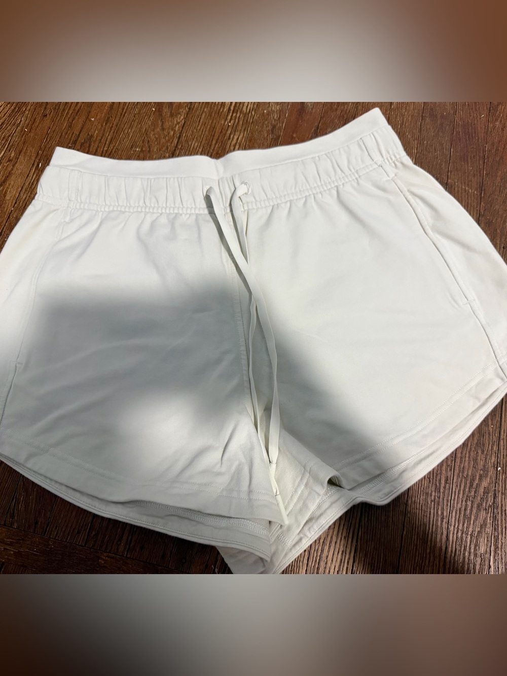 Lululemon Inner Glow Shorts 2.5in